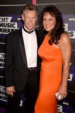 Age of Randy Travis' Wife and the Secrets It Holds
