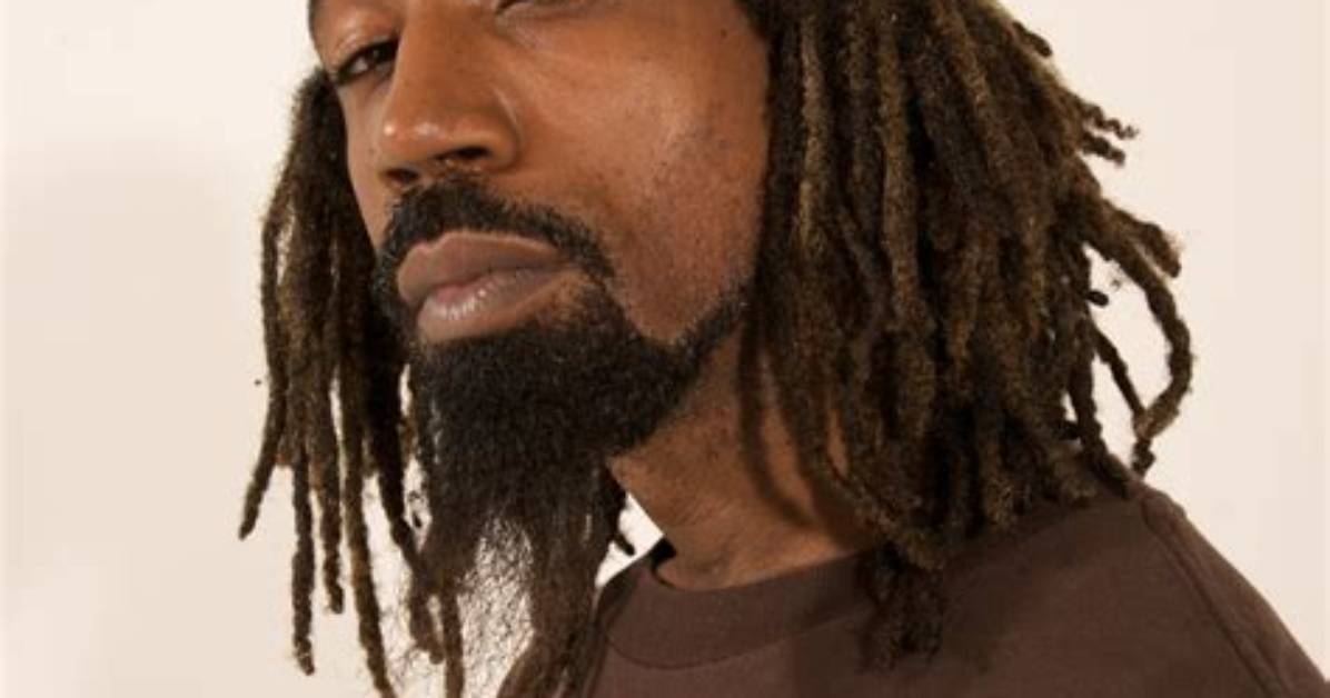 Akil the Mc: the Rise of a Hip-Hop Icon in 1996