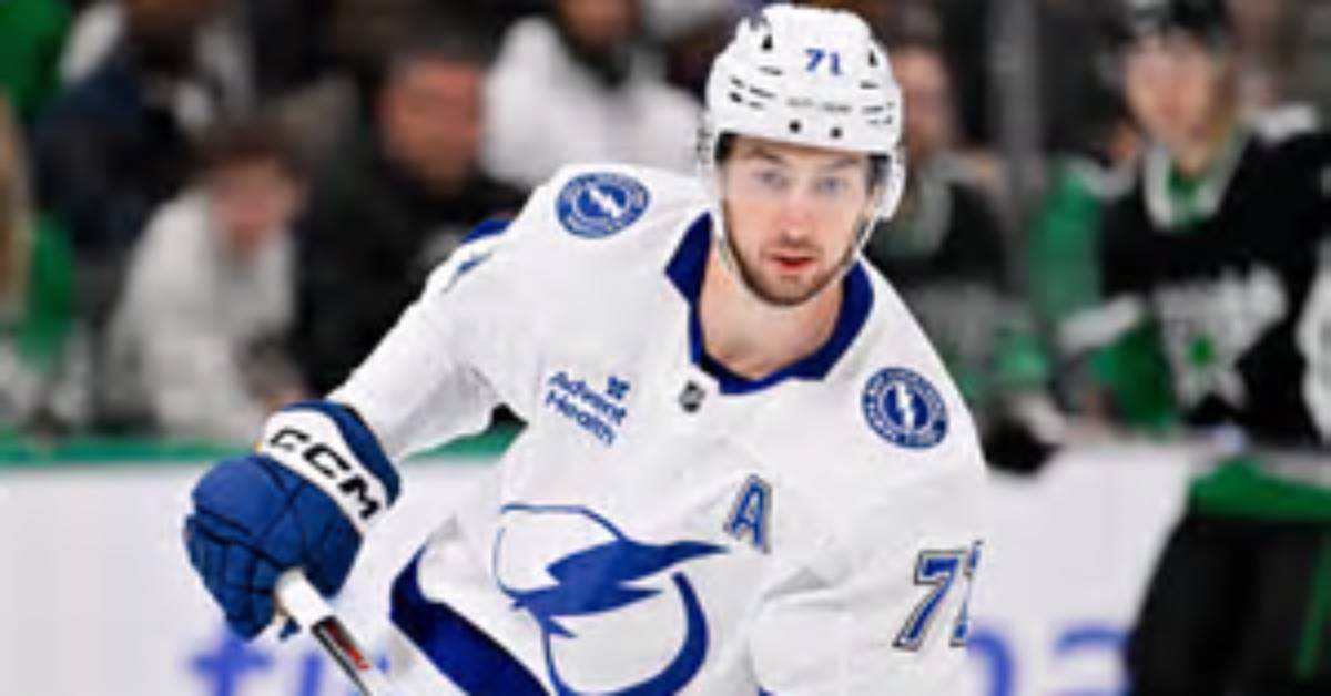 Anthony Cirelli Wife: Is Tampa Bay Center Married?