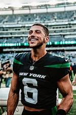 Are Matt Amendola and Danny Amendola Related?