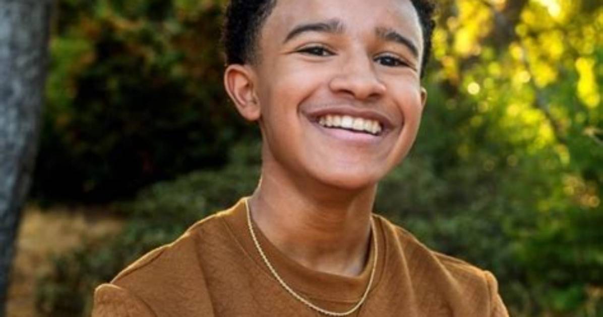 Cameron J. Wright Height, Weight, Age, Girlfriend, Biography, Family