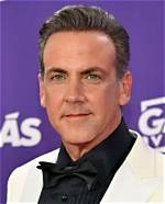 Carlos Ponce: Bio, Net Worth, Age, Family, Married, Wife, Children, Parents, Ethnicity, Nationality, Height, Facts, Career, Albums, Tv Shows, Wiki
