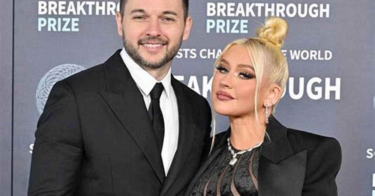 Christina Aguilera and Fianc Matthew Rutler Make Rare Red Carpet Appearance |