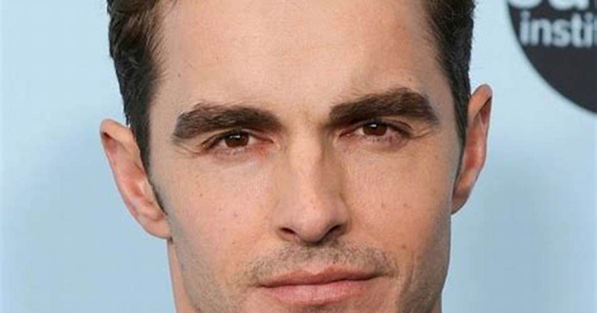 Dave Lee- Net Worth, Age, Ethnicity, Wife, Height, Career