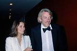 Donald Sutherland's Wife: a Comprehensive Guide