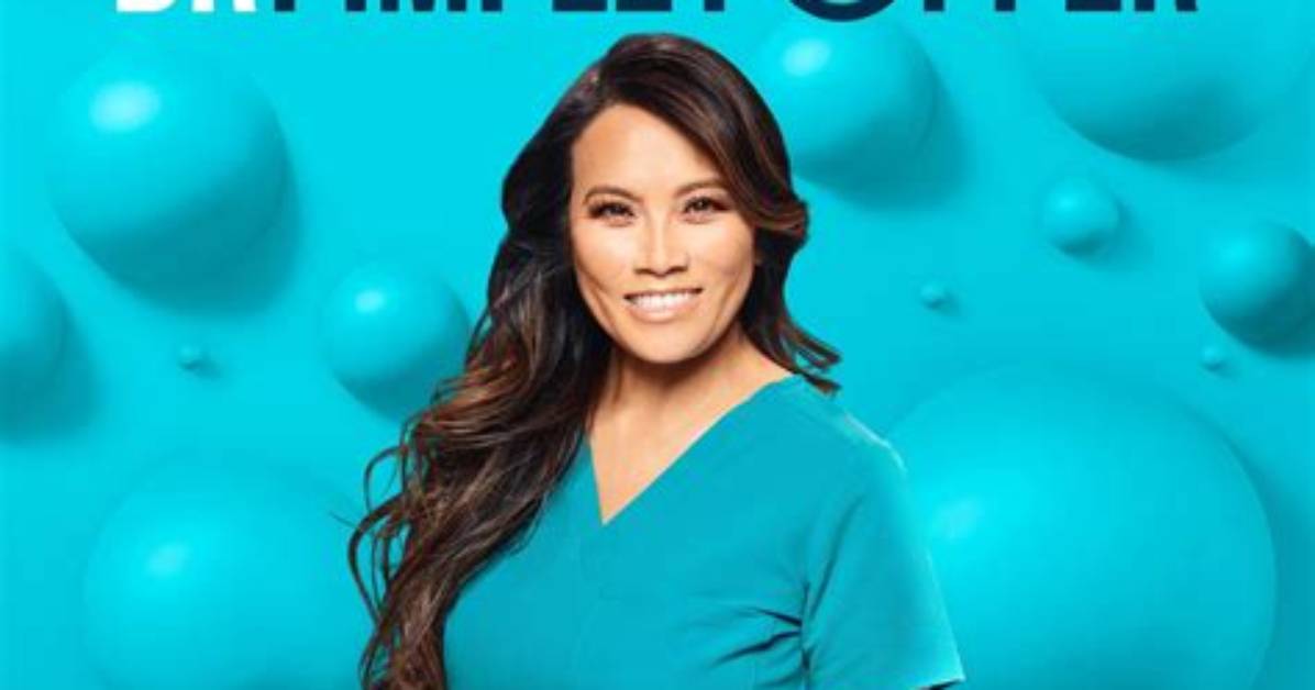 Dr. Pimple Popper Just Gifted the Internet with Two Videos That Show the Effect of Blackhead Tweezer
