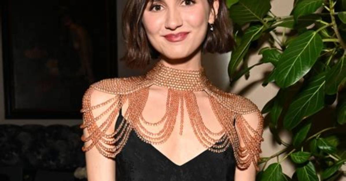 Exploring the Complex World of Maude Apatow's Relationships