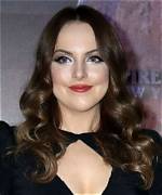 Exploring the Family Life of Elizabeth Gillies: Does She Have Kids?