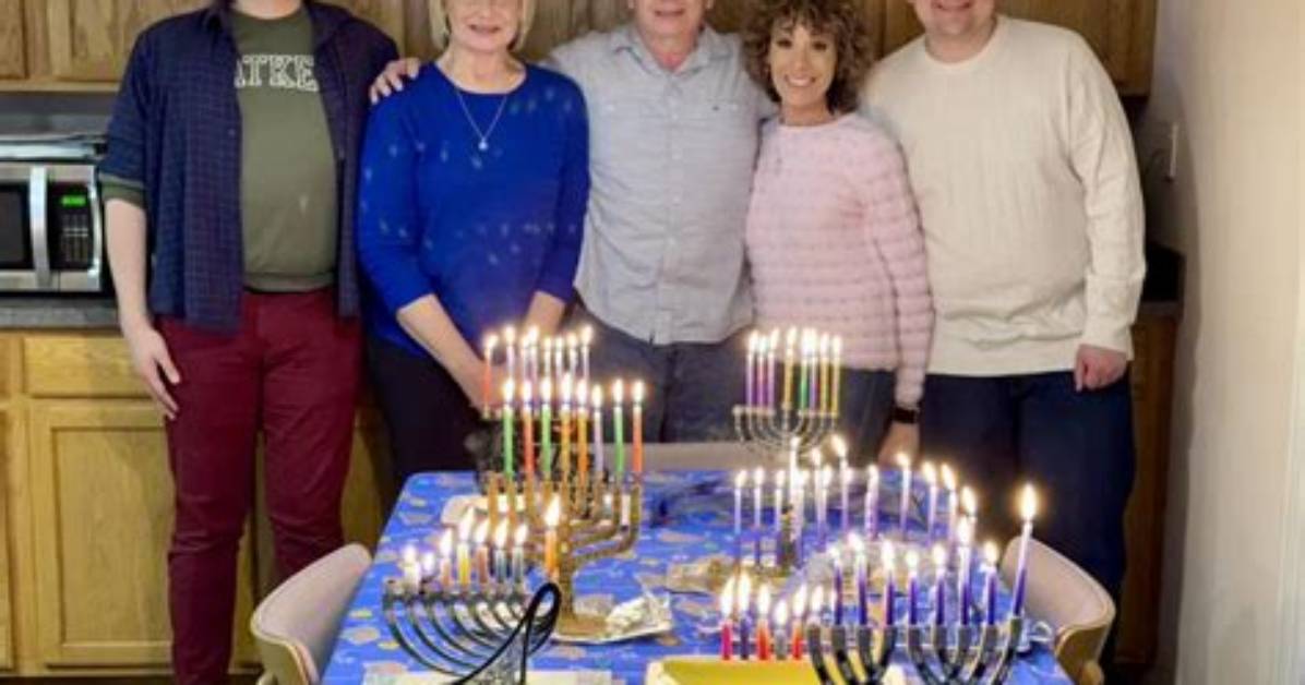 Find out: Is Roz Varon Still Married Today?