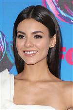 Is Victoria Justice Gay, Bi, or Straight? What’s Her Sexuality?