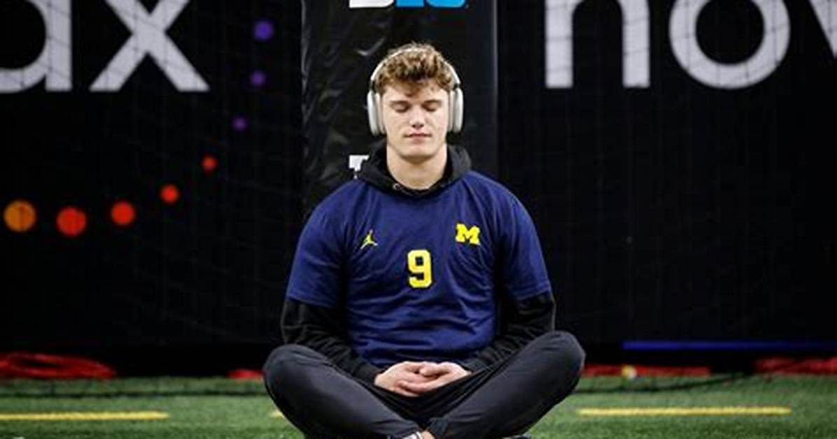 J. J. Mccarthy Bio: Age, Height, Weight, Family, Hometown, Career, College, and More