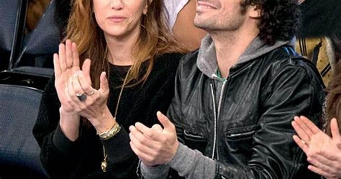 Kristen Wiig and Fabrizio Moretti: a Love Story for the Ages