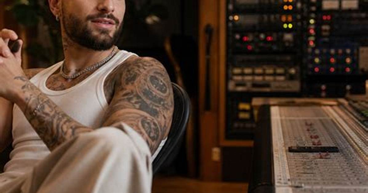 Latin Music Icons with a Heart