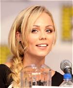 Laura Vandervoort – What Are the Best Movies and Series of Laura? Age, Bio, Wiki, Career, Net Worth, Boyfriend, Dating, Instagram & Facts