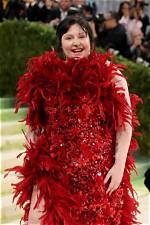 Lena Dunham: a Closer Look at Her Height and Persona