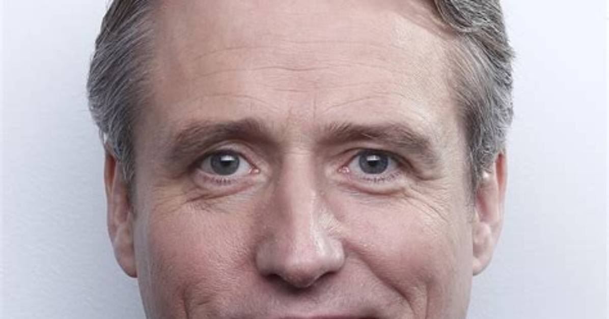 Linus Roache - Celebnetworth | Dashsync