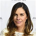Naomi Sablan - Bio, Age, Net Worth, Height, Single, Nationality, Career