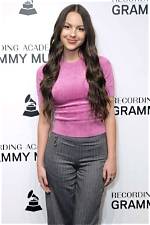 Olivia Rodrigo Weight Loss Before and After | Did She Get Nose Job