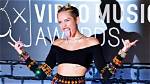 [Pics] Miley Cyruss Racy & Risky at Vmas Bares Butt & Boobs in Silver Outfit Hollywood Li