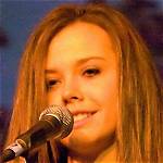 Sierra Hull Bio, Wiki, Age, Family, Musician, Recordings, Songs, Albums, and Net Worth.