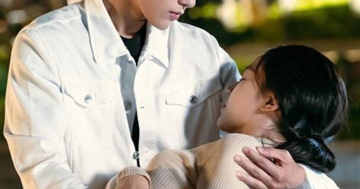 Unraveling the Intriguing Web of Kim Hye-Soo's Relationships