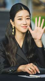 Unraveling the Stardom of Seo Ye Ji and Kim Ji Won