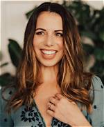 Unveil Laura Bailey's Net Worth: Secrets and Surprises