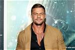 Unveiling Alan Ritchson's Height: Uncovering Secrets and Significance