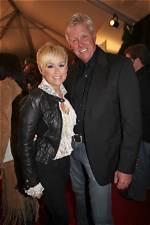 Unveiling Lorrie Morgan's Marital Status: Surprises and Revelations