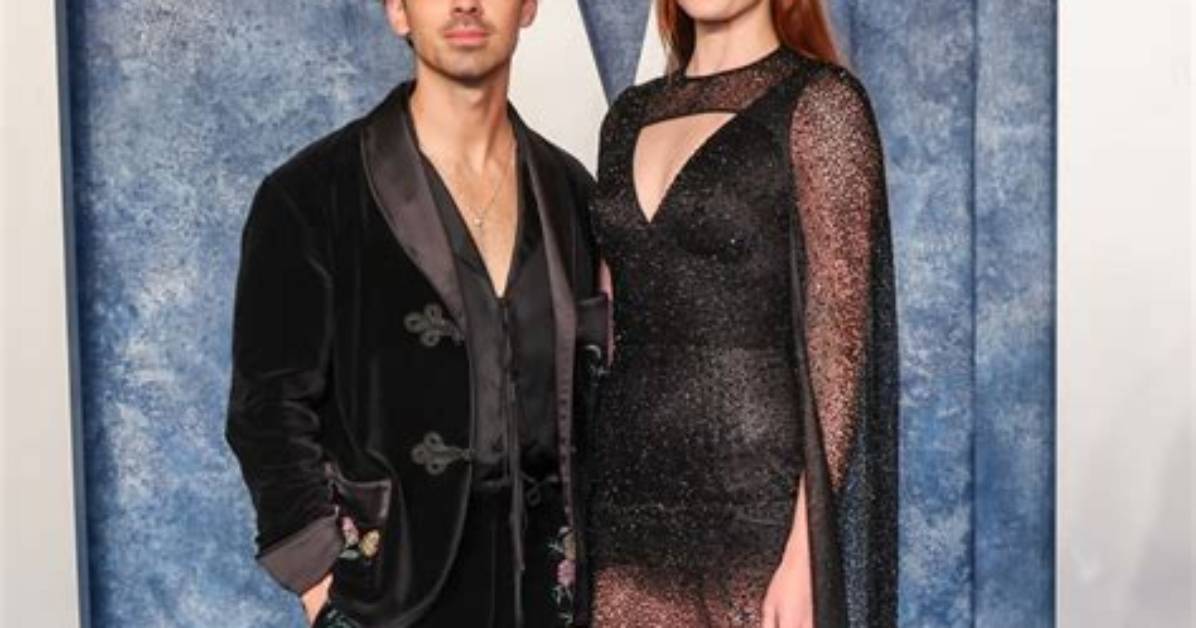 Unveiling Sophie Turner's Height: Surprising Revelations and Insights