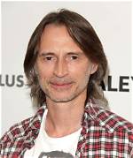 Unveiling the Intriguing Web of Robert Carlyle Relationships