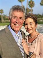 Unveiling the Relationship Between Barry Williams and Elizabeth Kennedy