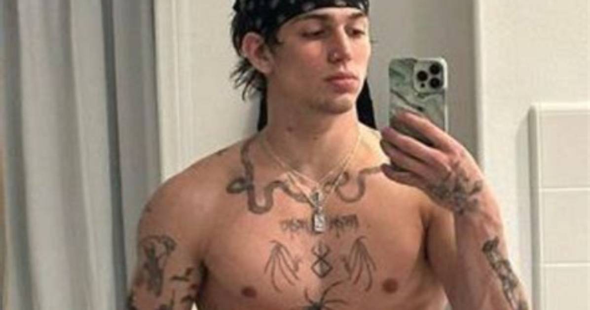 Vinnie Hacker Got a New Tattoo in the Middle of His Chest