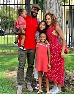 Who Are Akira Akbar Parents Kenyon and Kitty? Meet the 14-Year-Old Actress from Fresh Prince of Bel-Air