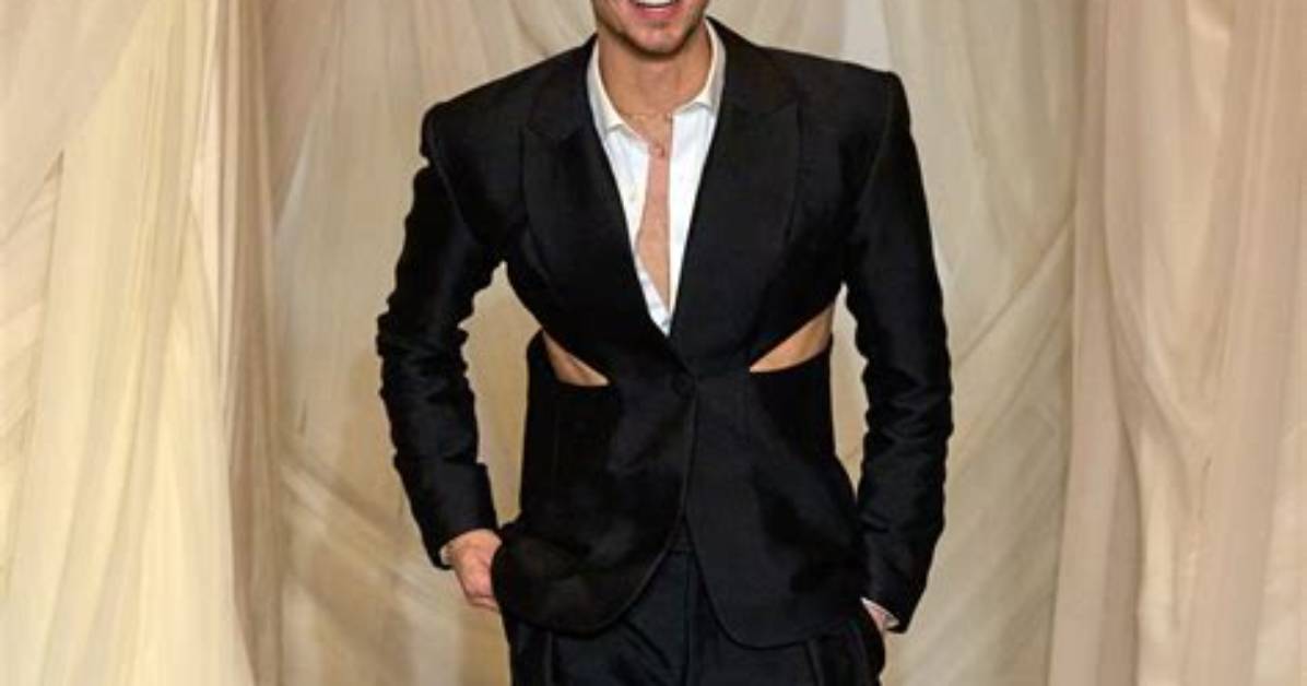 Who Is Christian Cowan Wikipedia: Fashion Designer Wikipedia and Age