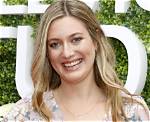 Zoe Perry's Earnings per Episode: Unveiled